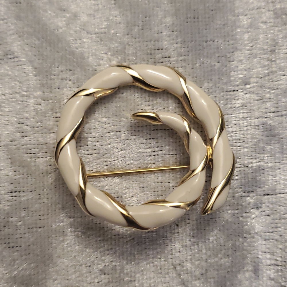 Vintage MONET Gold and Cream ENAMEL Spiral Brooch PIN